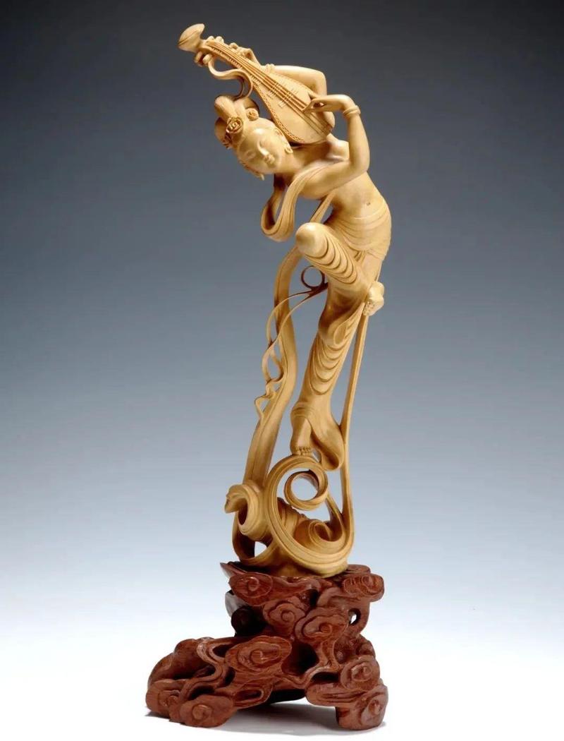 工藝美術(shù)品云集，萬件珍品免費(fèi)鑒賞與專業(yè)鑒定服務(wù)